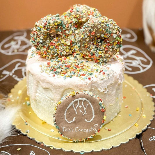 Bolo em forma de osso